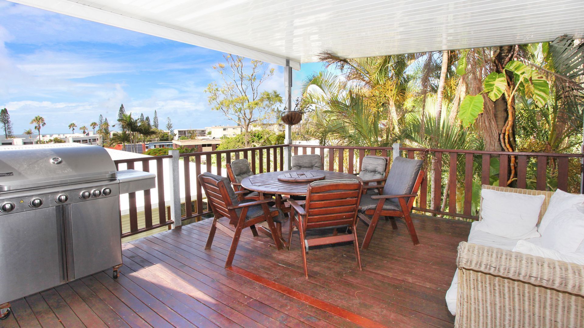 Mayfield 23 - 5 Bedroom Alexandra Beach House