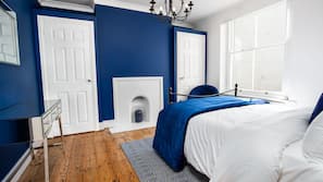 2 bedrooms, iron/ironing board, WiFi, linens