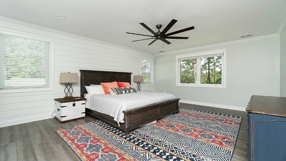 NEW Lake Keowee Home minutes from Clemson Oconee County Vrbo