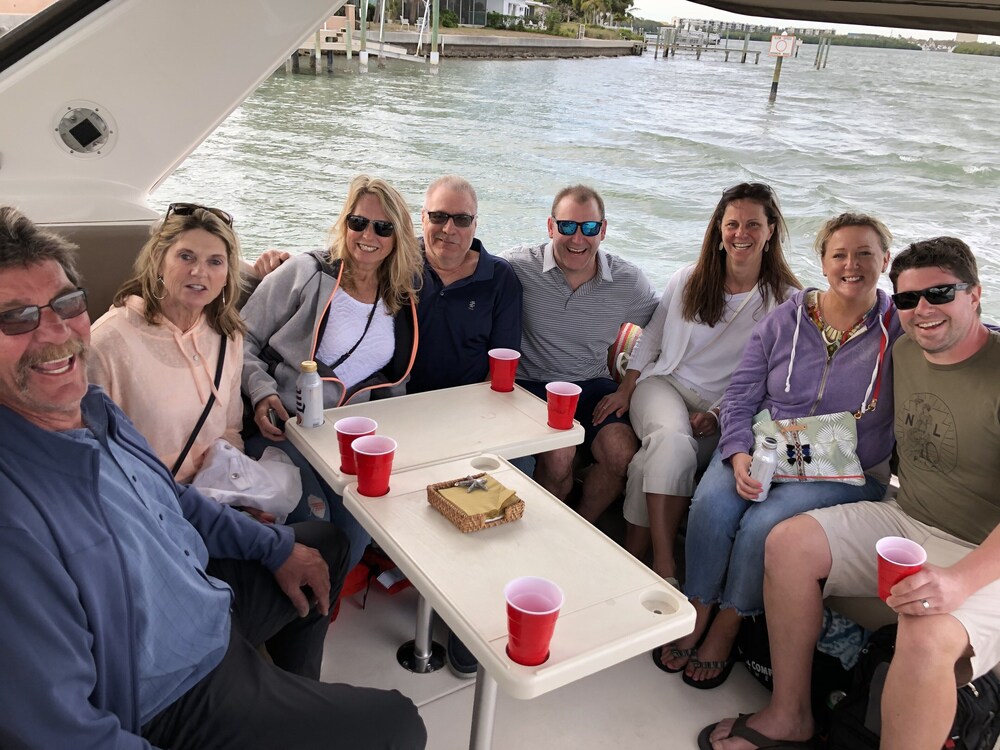 LUX 84’ YACHT<br>PREMIER HOST<br>BRAND NEW INTERIORS<br>WATER TOYS AND ADD ON CHARTERS<br><br><br>