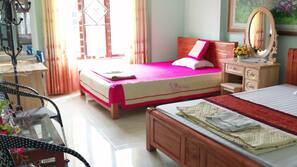 9 Schlafzimmer, Zimmersafe, WLAN