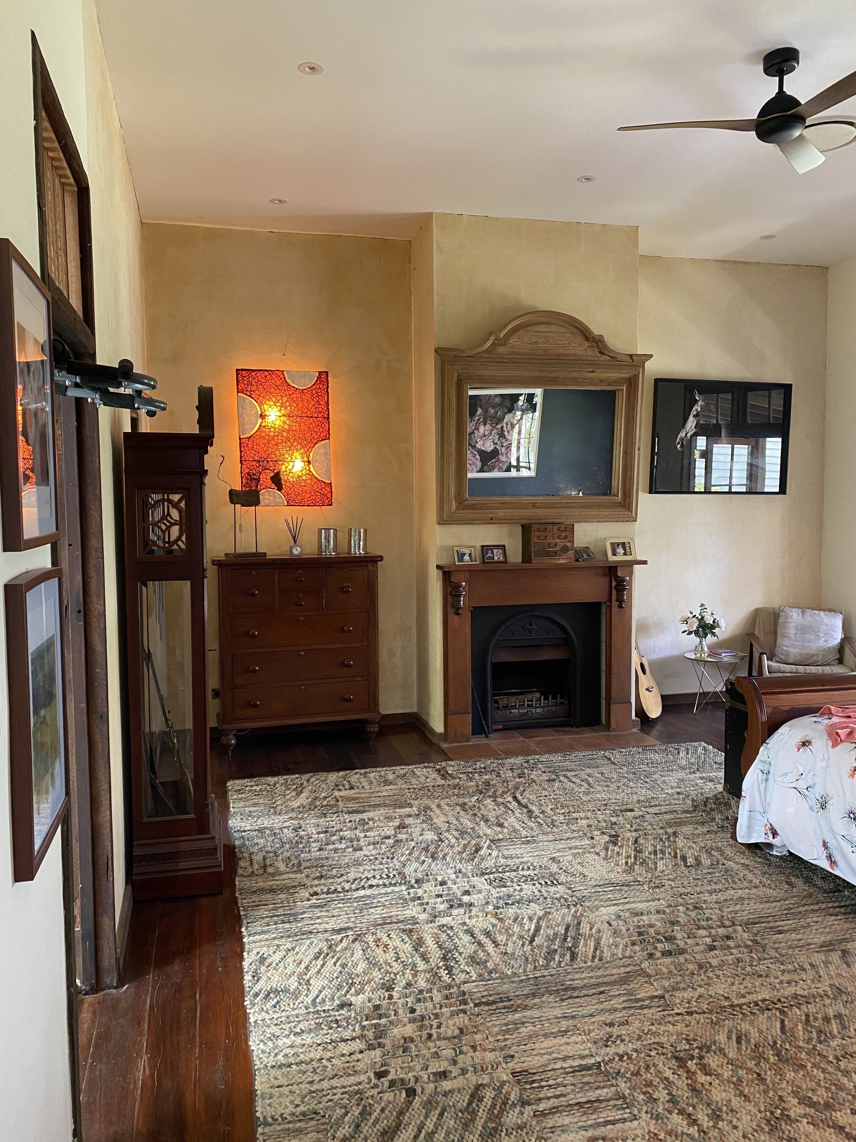 Historic 100yo Chapel and Private Homestead sleeping 8-10