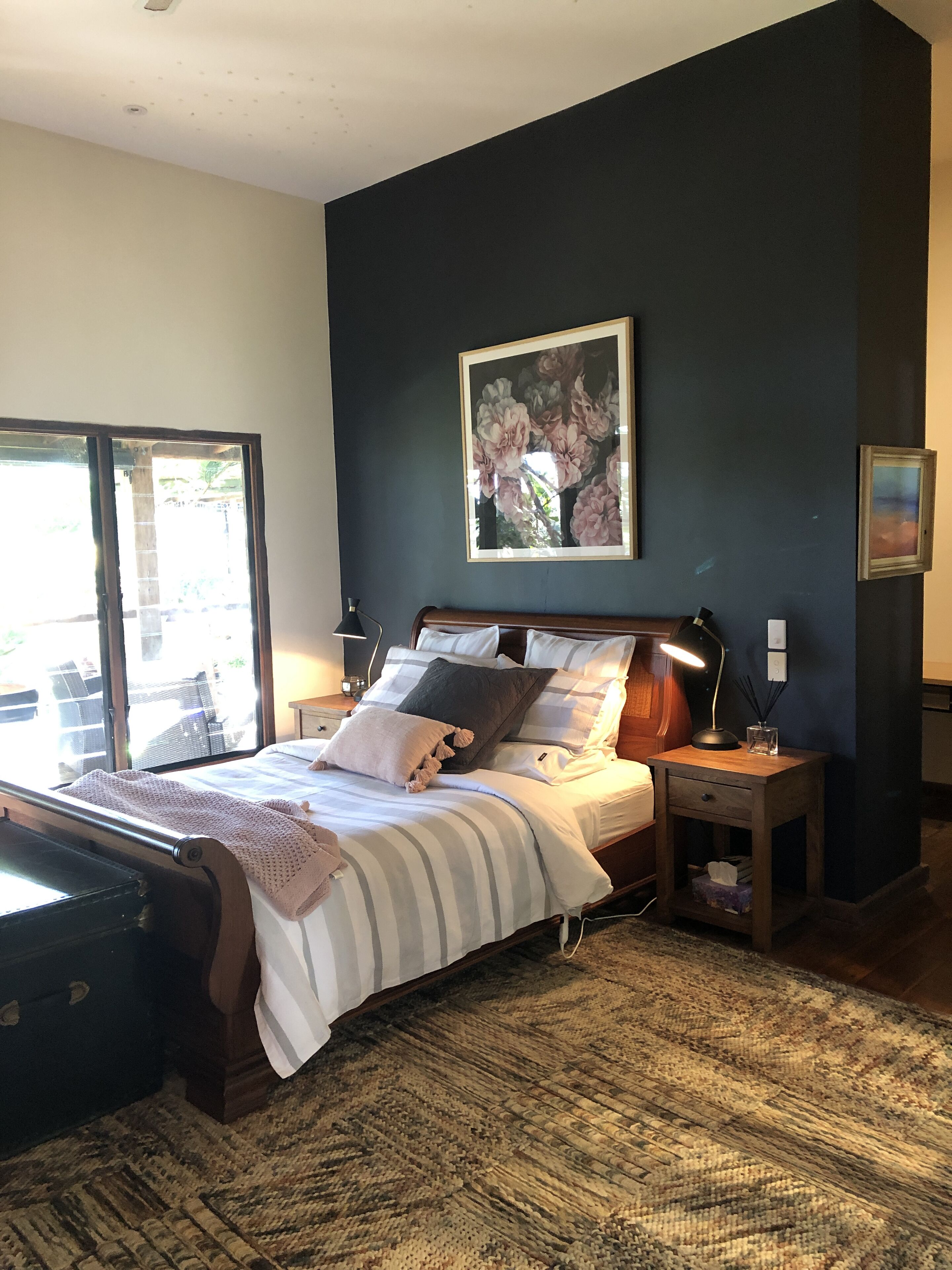 Historic 100yo Chapel and Private Homestead sleeping 8-10