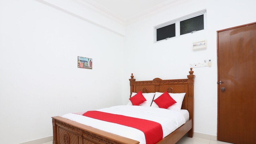 OYO 89435 Nusantara Group Hotel