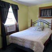 Phoenix Ny Cottages 77 Phoenix Cottage Rentals Orbitz