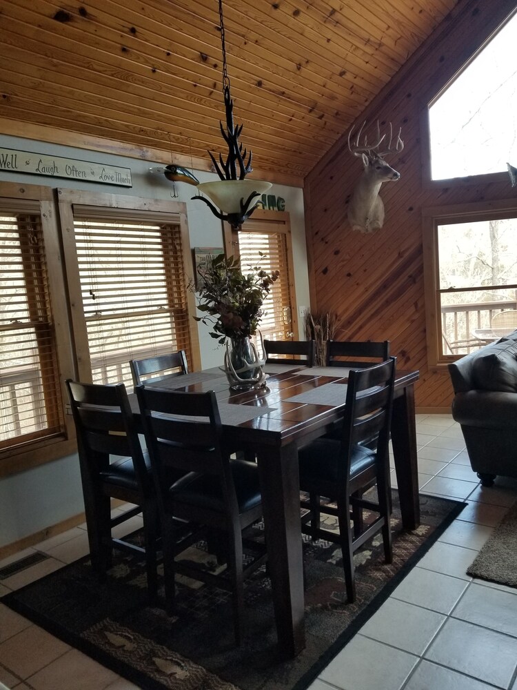 Beaver Lakefront Cabin