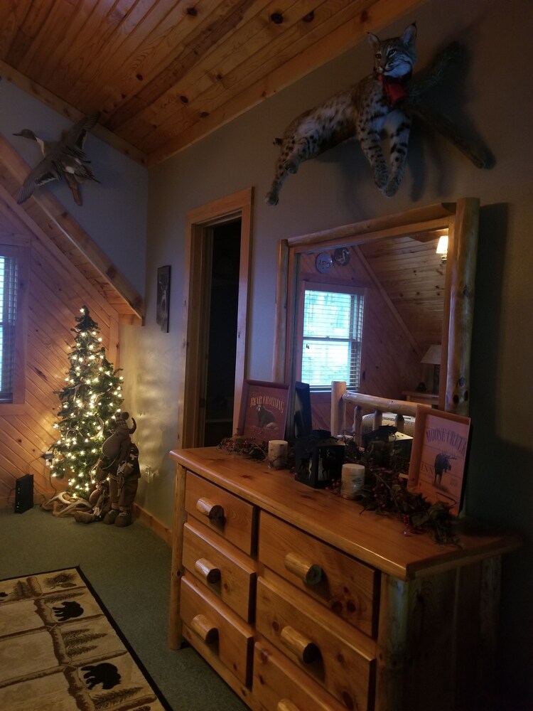 Beaver Lakefront Cabin