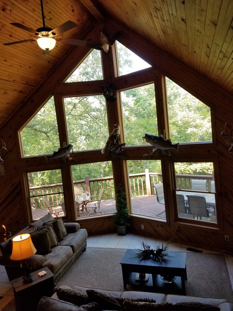 Beaver Lakefront Cabin