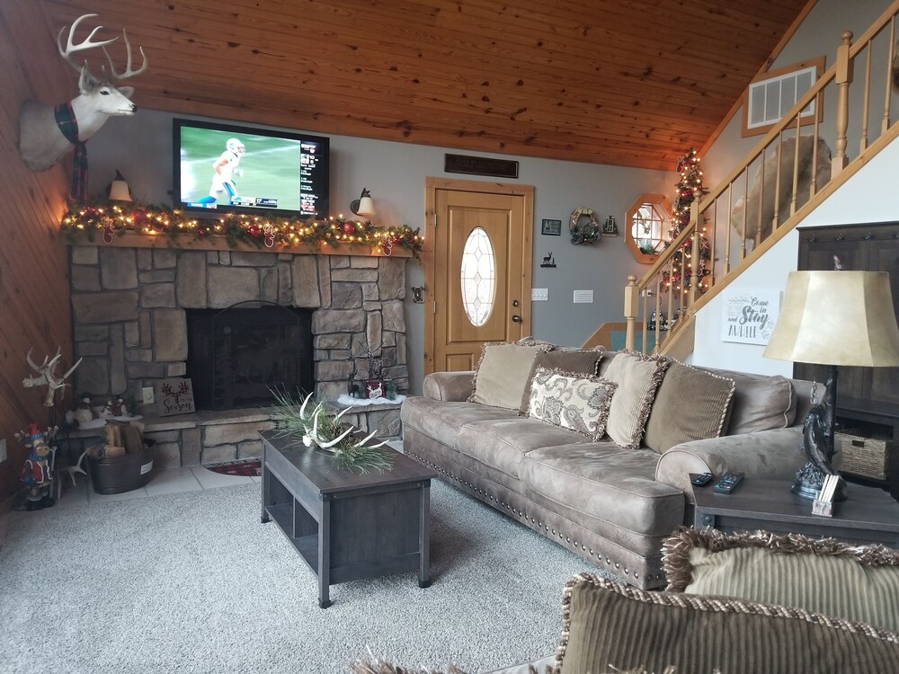 Beaver Lakefront Cabin