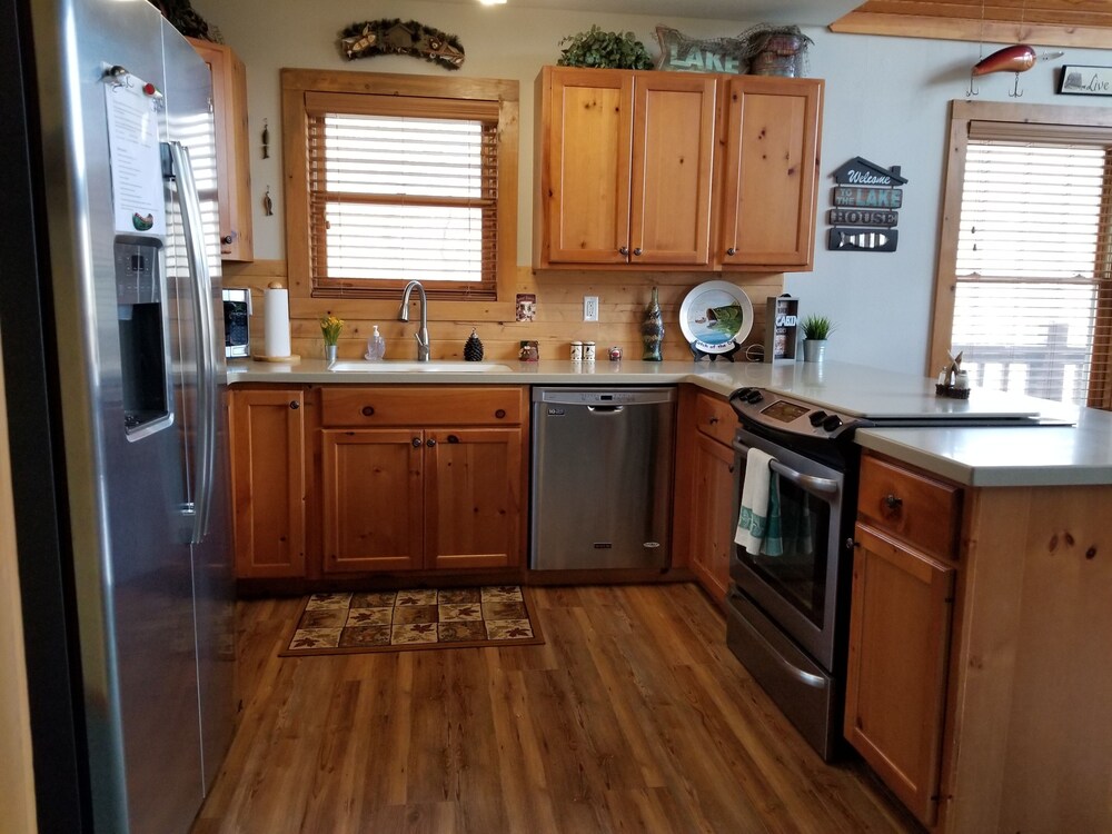 Beaver Lakefront Cabin