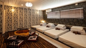 In-room safe, iron/ironing board, free WiFi, linens