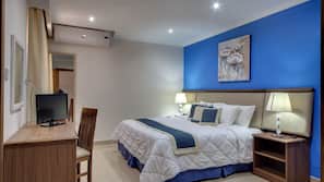 In-room safe, free WiFi, linens