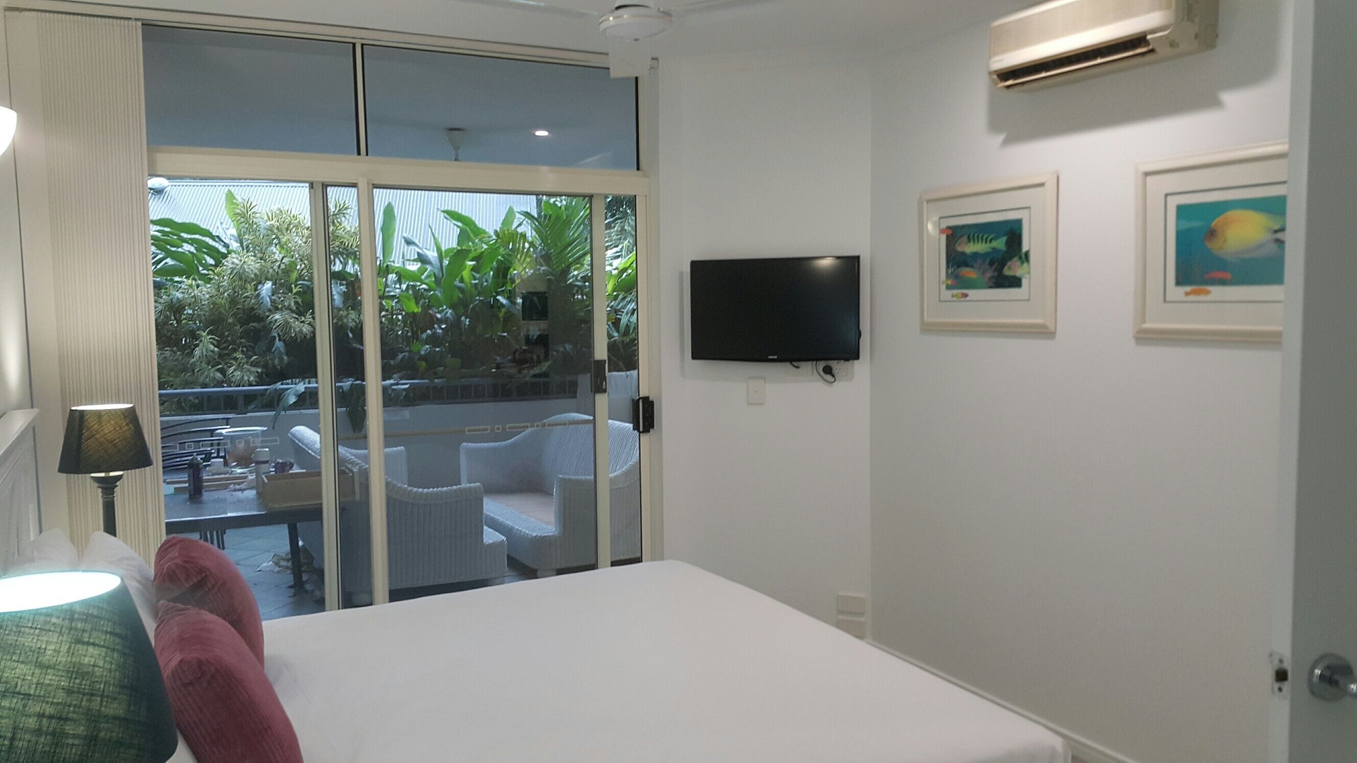 Large  self contained 3 bedroom apartments set in  2.5 acres of tropical gardens