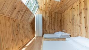 Hypo-allergenic bedding, memory foam beds