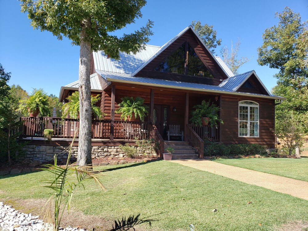 Main Cabin in Iuka Best Rates & Deals on Orbitz