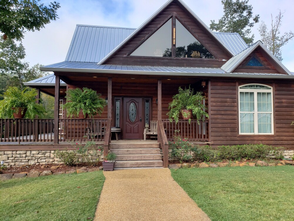 Main Cabin in Iuka Best Rates & Deals on Orbitz