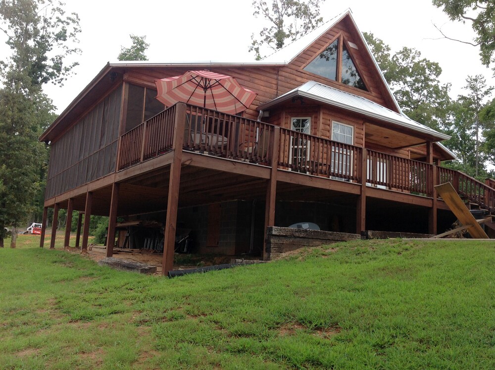 Main Cabin in Iuka Best Rates & Deals on Orbitz