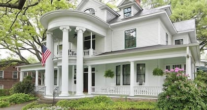 Double Oaks Bed and Breakfast