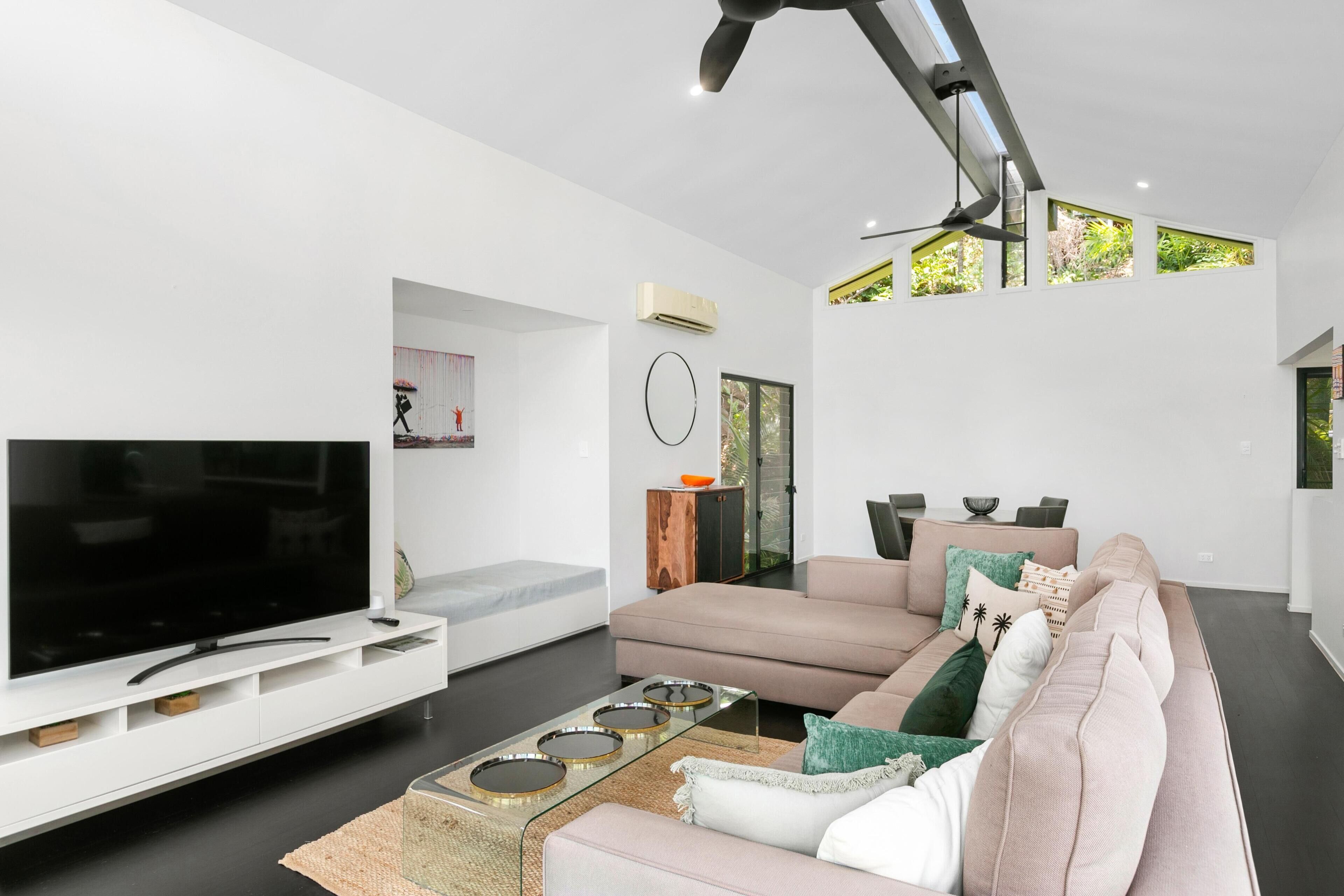 17 Possum Street, Trinity Beach - Elevated Beachside Sanctuary