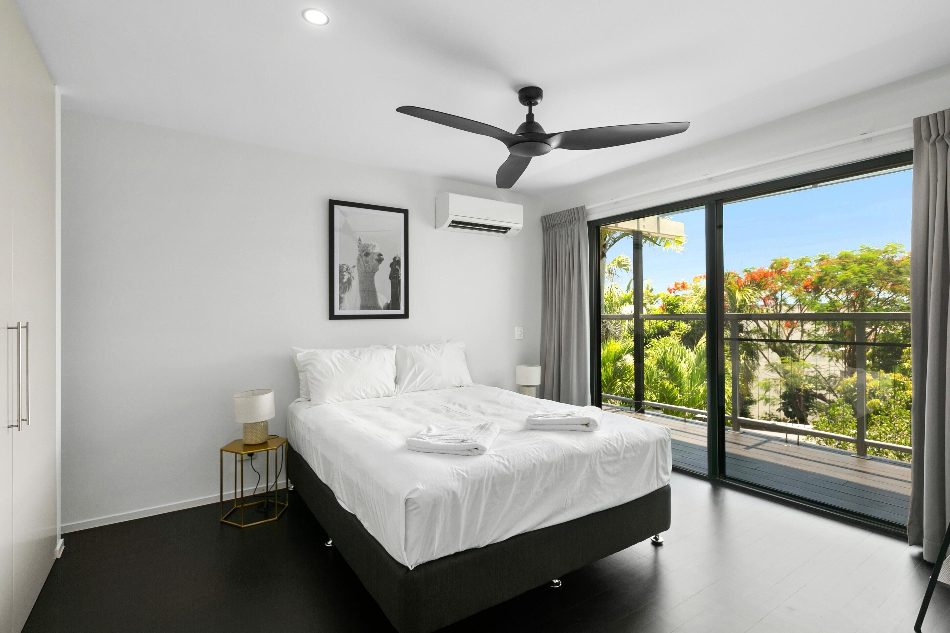 17 Possum Street, Trinity Beach - Elevated Beachside Sanctuary