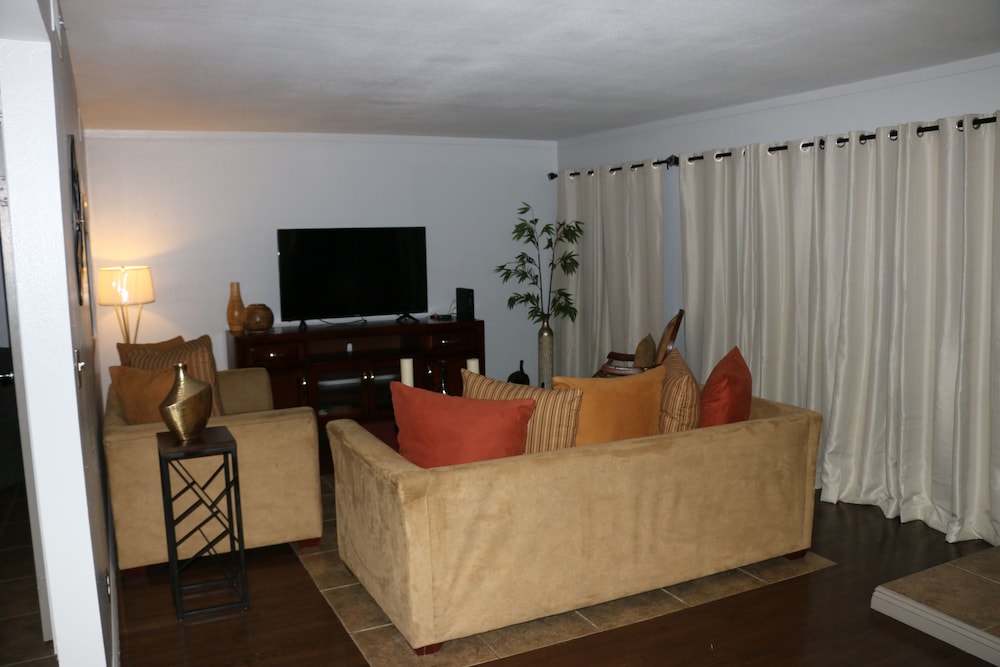 JOYFUL STAYS “With or Without the Children”