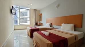 Desk, blackout drapes, free WiFi, bed sheets