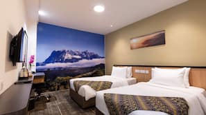 Minibar, in-room safe, iron/ironing board, free WiFi