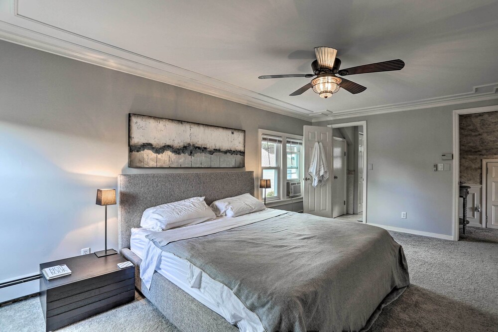 Lake Hopatcong Family Home w/Boat Slip & Dock Hopatcong Vrbo