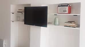 1 chambre, fer et planche à repasser, accès Internet
