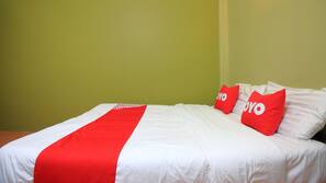 Minibar, rollaway beds, free WiFi