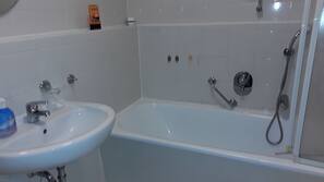 Duschwanne, Komfortbadewanne