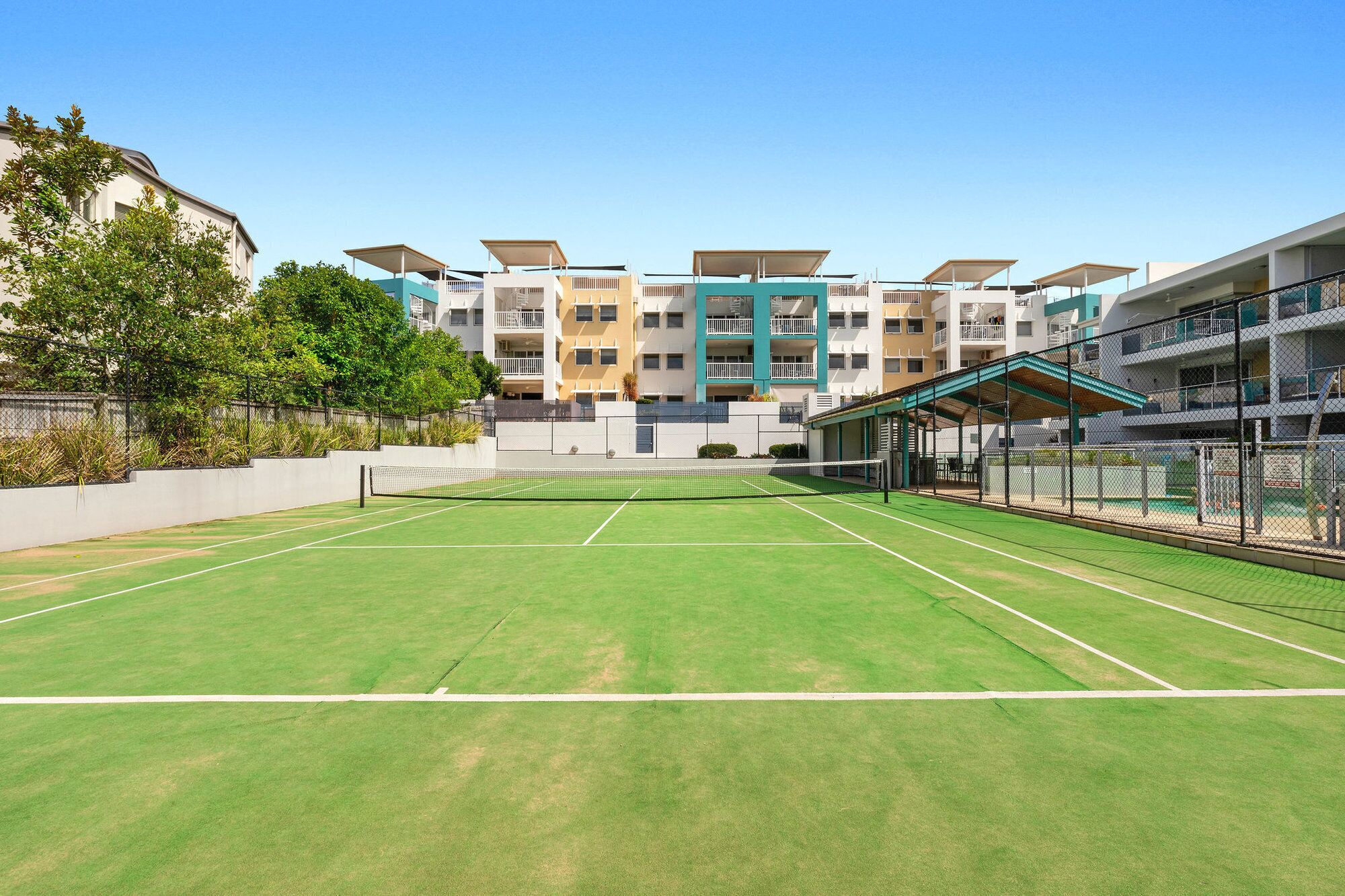 1BR Coolum Beach Rooftop Terracespatennispool