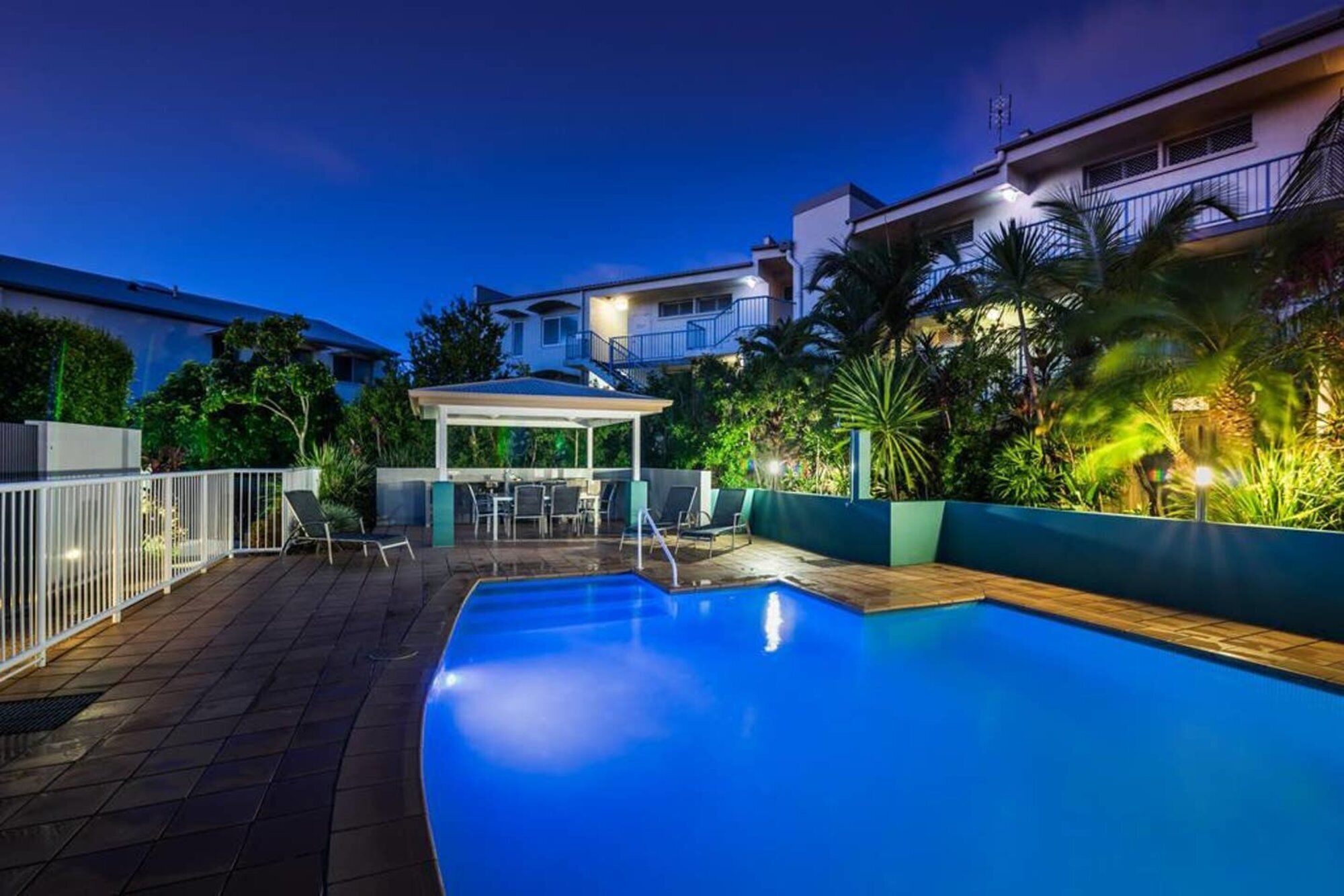 1BR Coolum Beach Rooftop Terracespatennispool