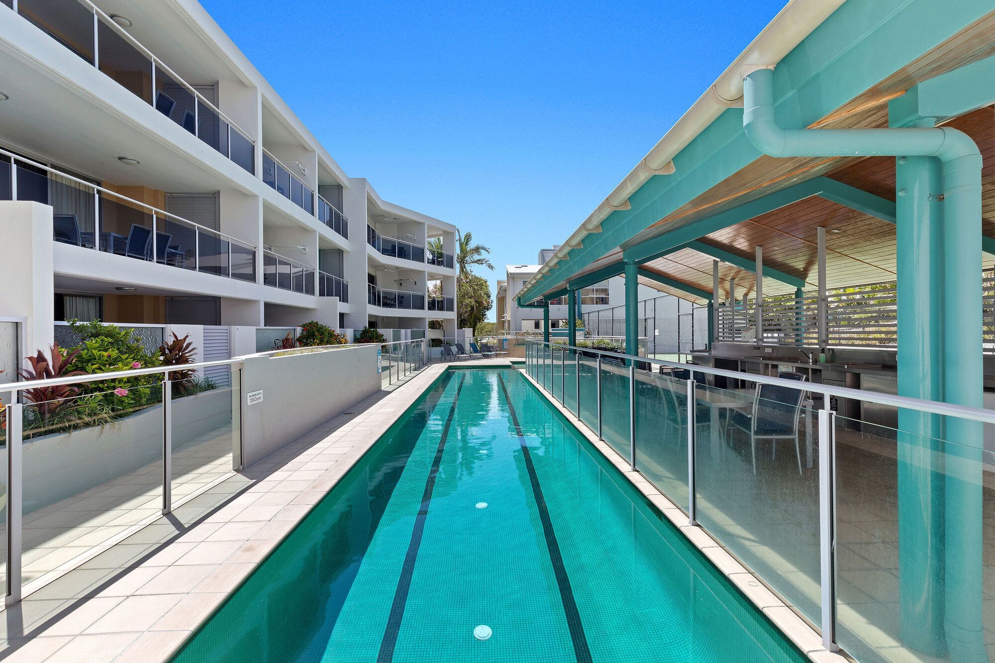 1BR Coolum Beach Rooftop Terracespatennispool