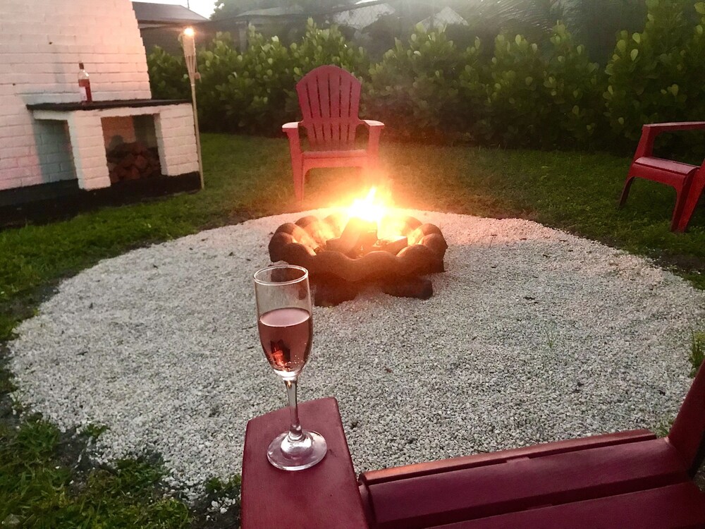 Magic City House Miami 3/2 Gated Parking/KING BED!