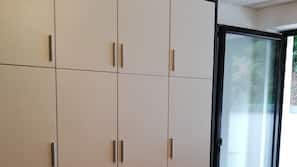 1 bedroom, Internet, linens