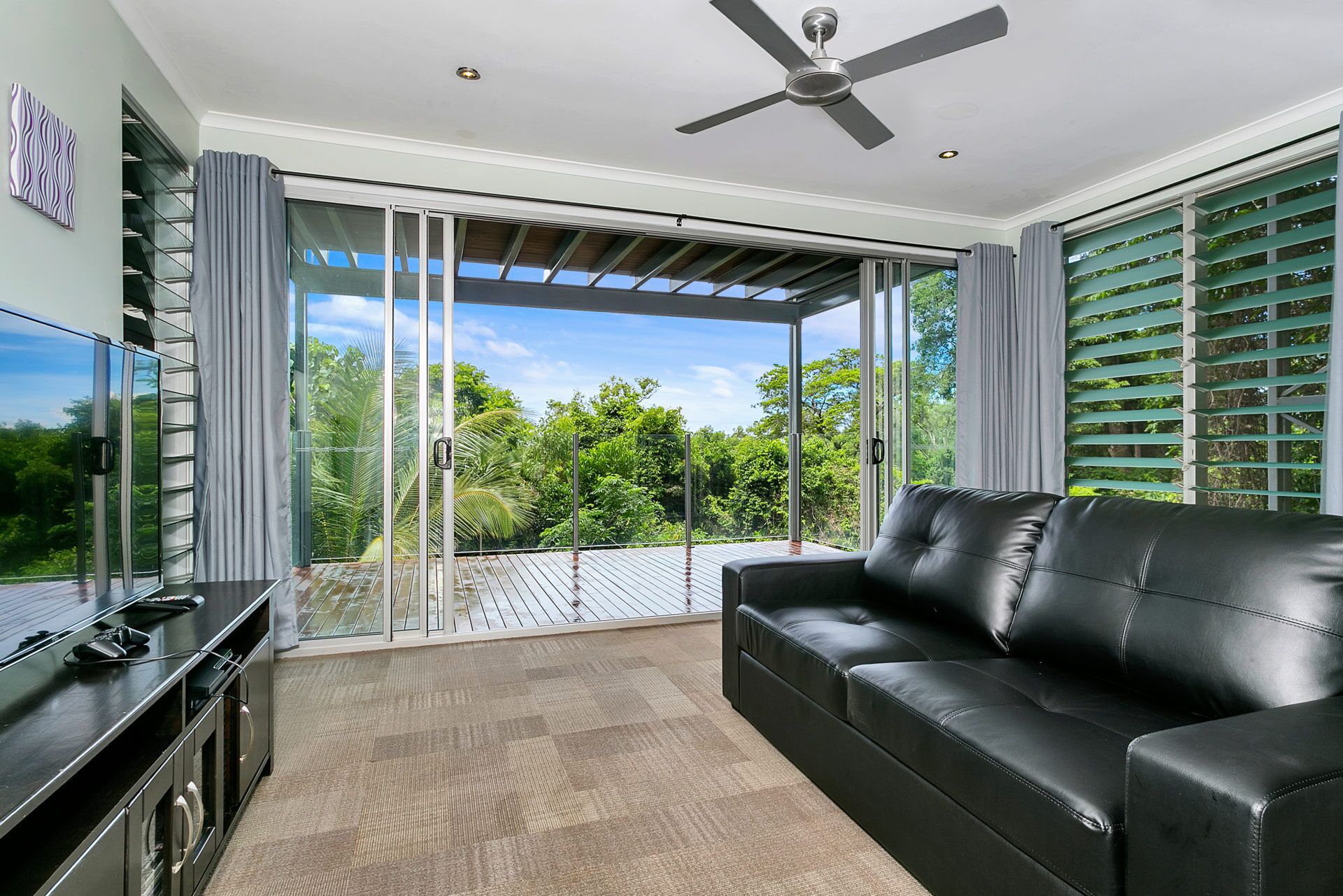 Trinity Views 4BR Designer Home - Wifi