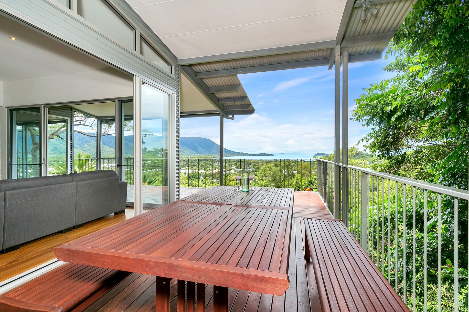 Trinity Views 4BR Designer Home - Wifi