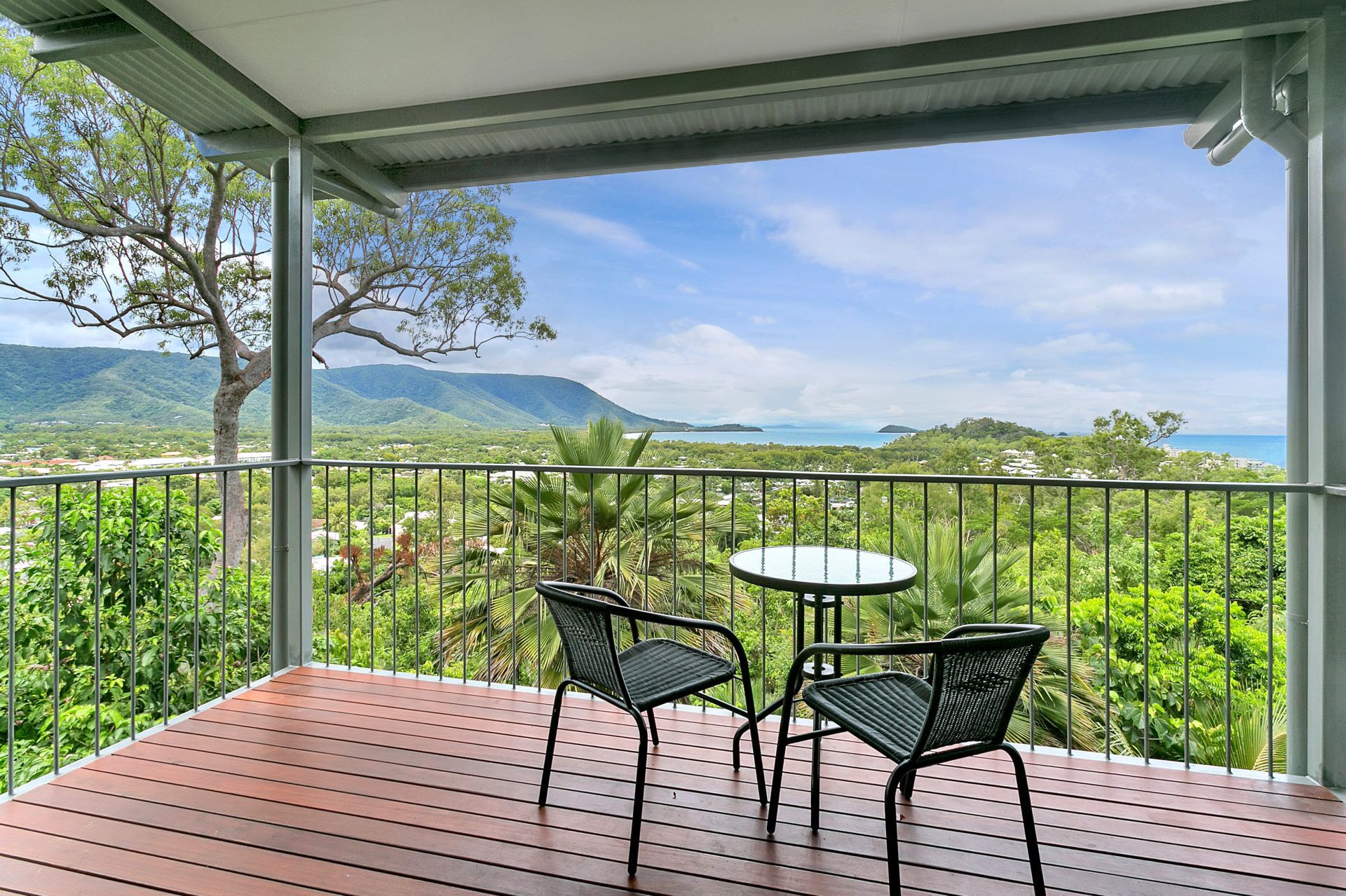 Trinity Views 4BR Designer Home - Wifi