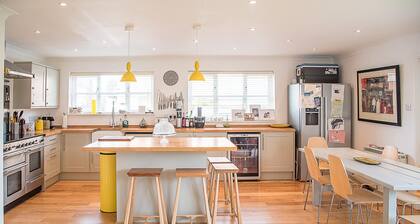 Honey Bee House, Orford
