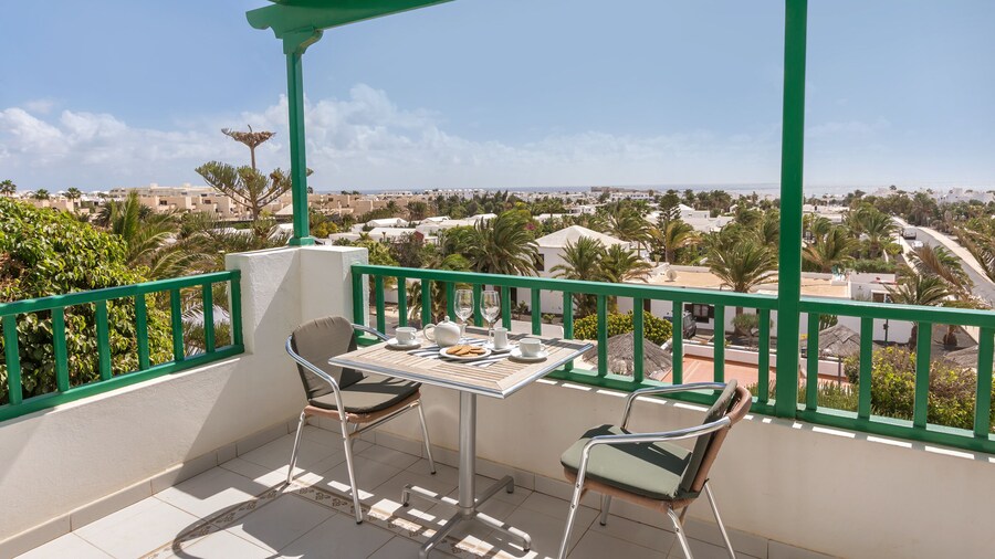 Golf y Mar Suites