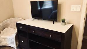 1 chambre, fer et planche à repasser, accès Internet, draps fournis