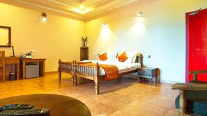 Premium bedding, in-room safe, desk, blackout curtains