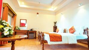 Premium bedding, in-room safe, desk, blackout curtains