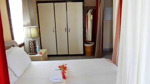 1 bedroom, desk, iron/ironing board, free WiFi