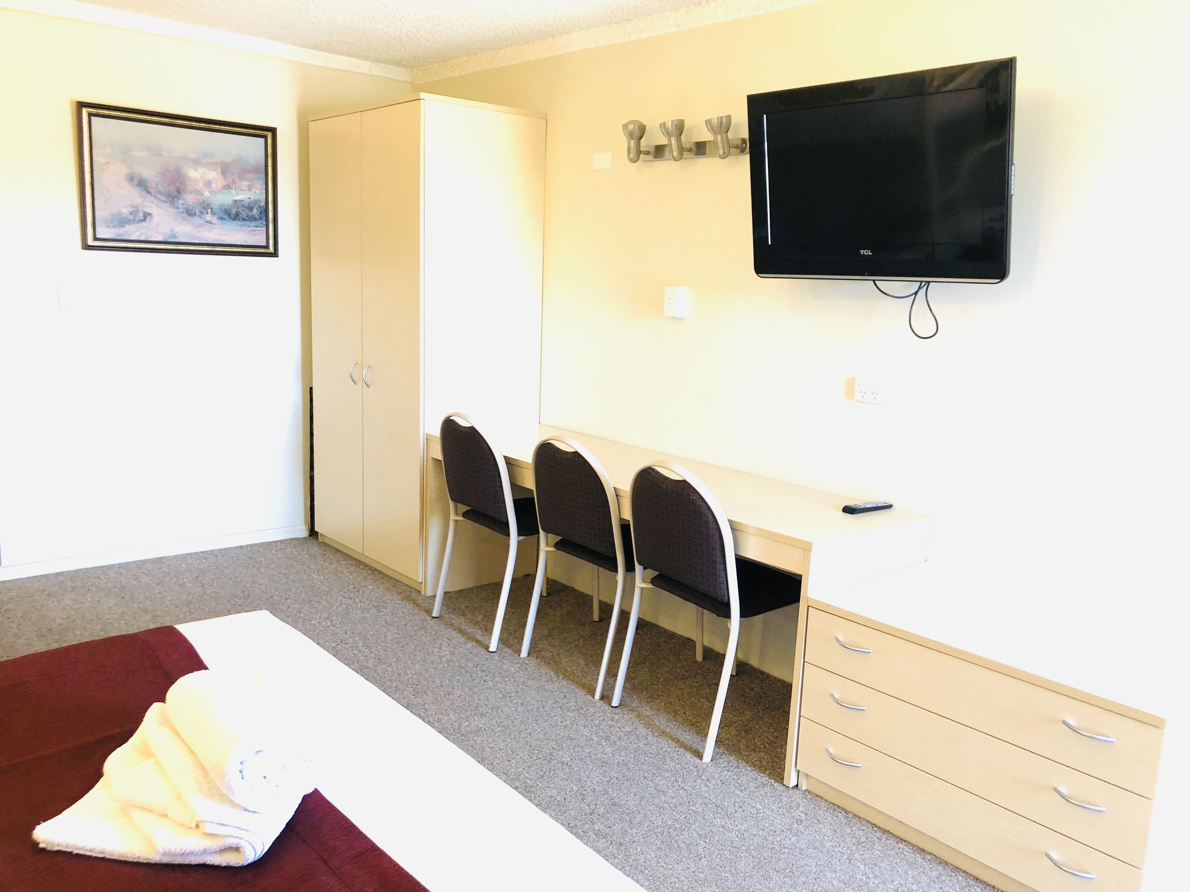 Overlander Motor Lodge