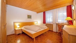 Cribs/infant beds, free WiFi, linens