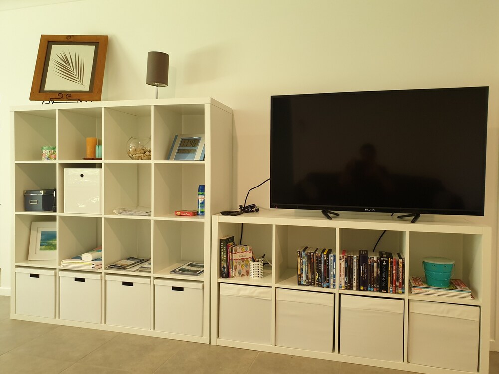 Beachfront pet and wheelchair friendly house Deals & Reviews (Toogoom