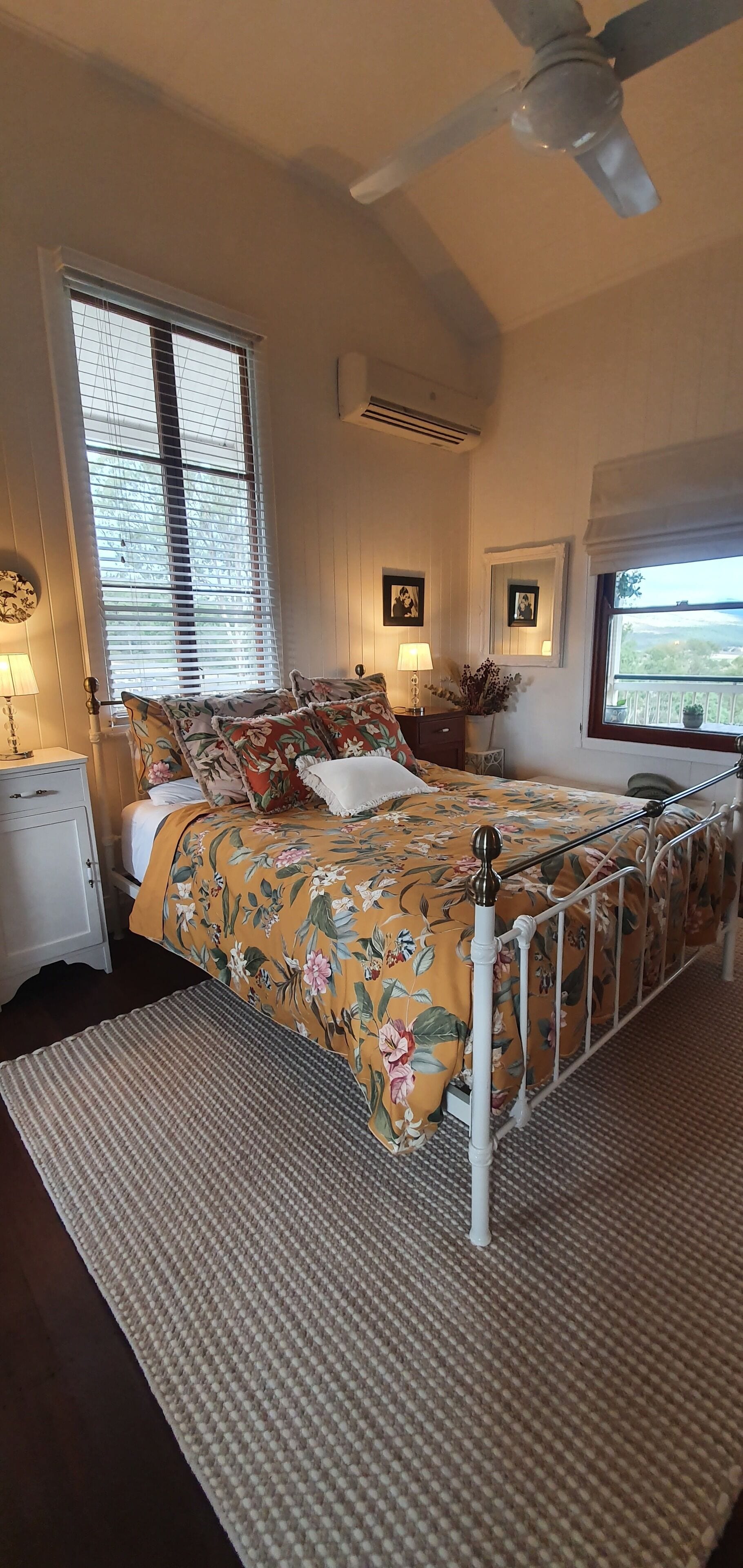 VANBERY COTTAGE HOST FARM