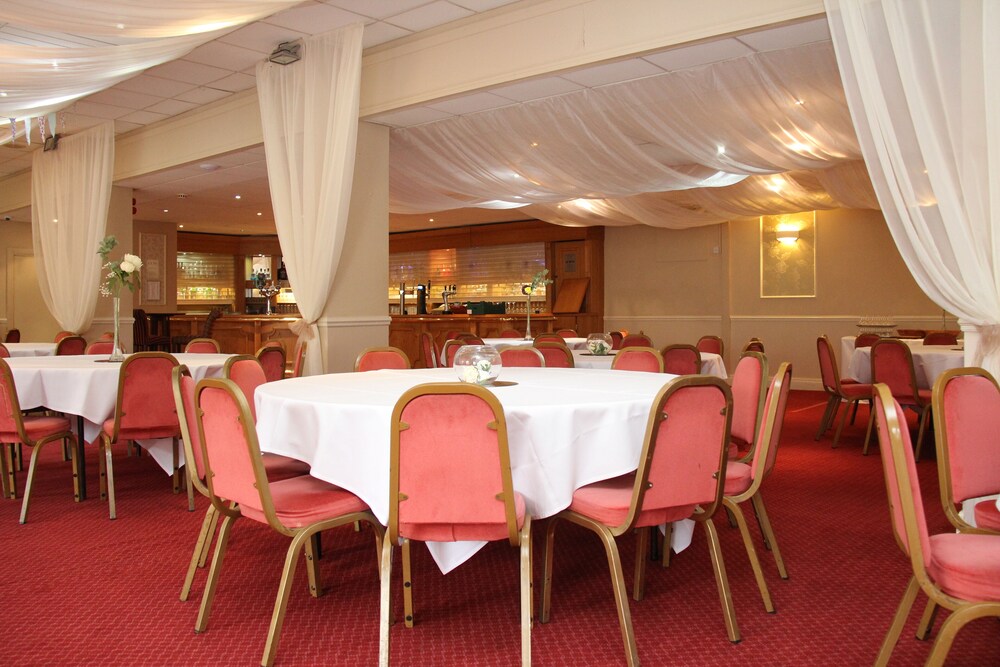 Banquet hall, The Oriel Hotel 